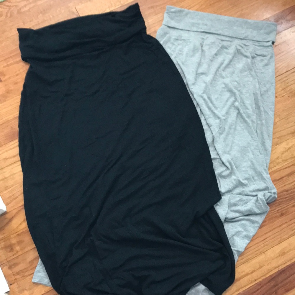 2 maxi skirts. Black and gray
